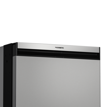Full-width door handle